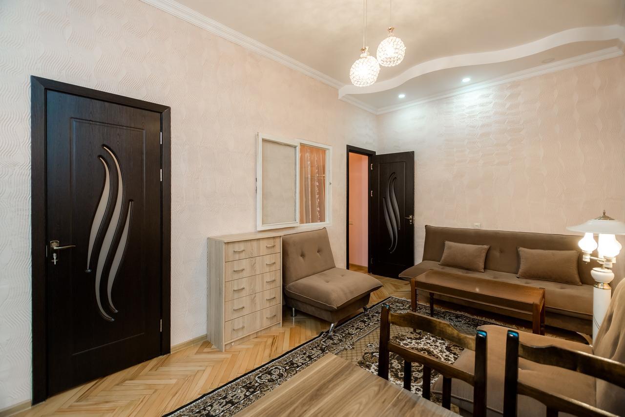 Apartamento Gabi'S House Tiflis Exterior foto