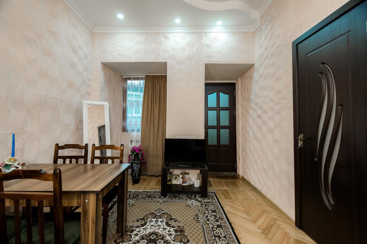 Apartamento Gabi'S House Tiflis Exterior foto
